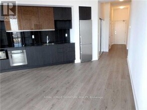 99 The Donway W in Toronto, ON - Building Photo - Building Photo