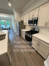 6338 Lake Edge Dr in Baton Rouge, LA - Building Photo - Building Photo