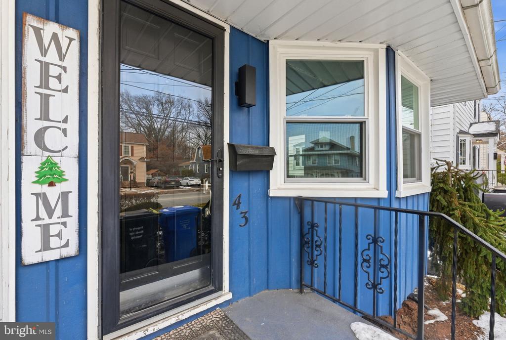 43 Freeman St in Woodbridge Township, NJ - Foto de edificio