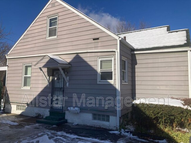 870 Frederick Blvd in Akron, OH - Building Photo - Building Photo