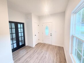 4859 Town Point Rd in Suffolk, VA - Building Photo - Building Photo