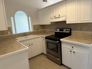 2922 Haymeadow in Carrollton, TX - Foto de edificio - Building Photo