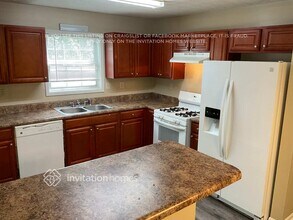 4032 Cindy Dr in Douglasville, GA - Foto de edificio - Building Photo