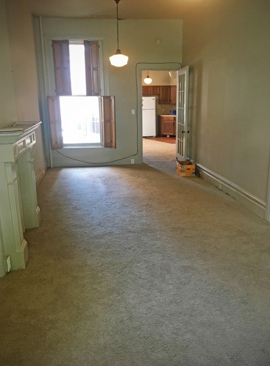 1013 N Front St in Harrisburg, PA - Foto de edificio