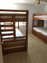 5283 Vineland Rd in Orlando, FL - Building Photo - Building Photo