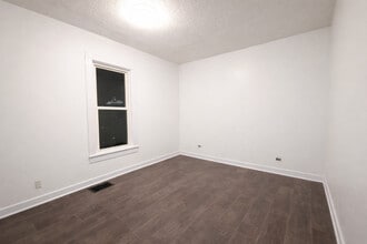 265 Center St in Elgin, IL - Building Photo - Building Photo