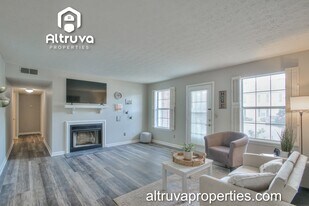 2258 Lebanon Pike, Unit Maplecrest Court B in Nashville, TN - Building Photo
