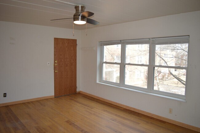 20 Sherman Ter, Unit 3 in Madison, WI - Building Photo - Building Photo