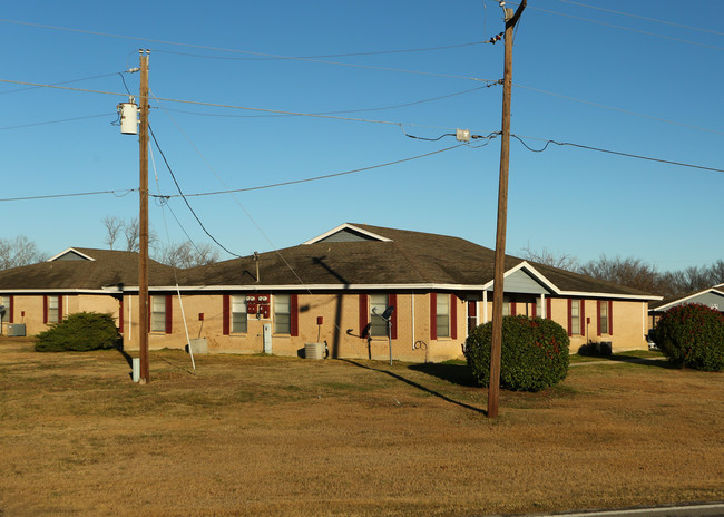 Kingswood Estates in Alvarado, TX - Foto de edificio - Building Photo