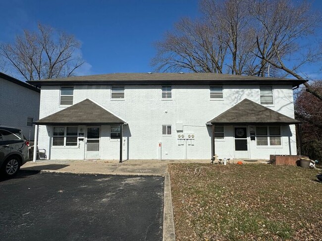 1406 Magnolia W in Excelsior Springs, MO - Building Photo - Building Photo