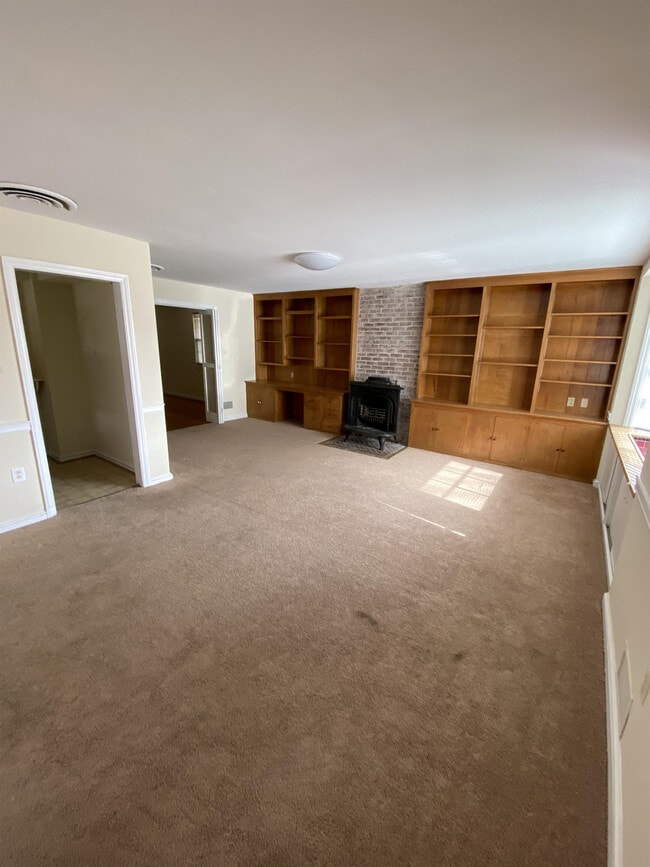 property at 1111 Fairfield Ave