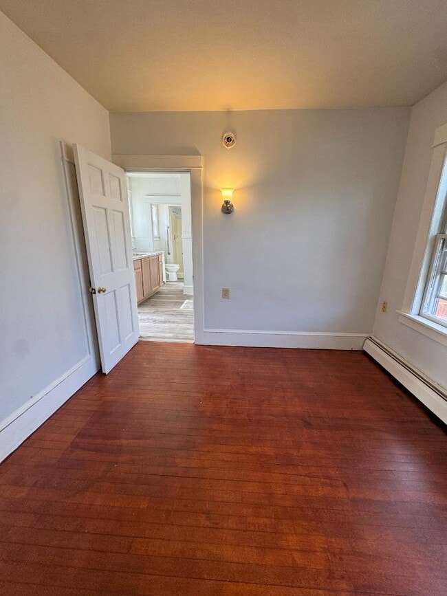 7 Mulberry St in Claremont, NH - Building Photo - Building Photo