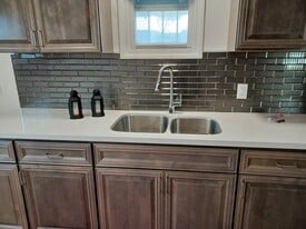 525 S Flower St, Unit 1