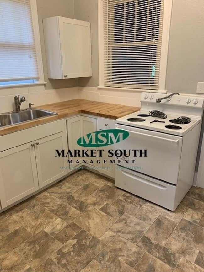 1224 E 38th St in Savannah, GA - Building Photo - Building Photo