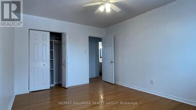 2197 Urbandale Dr in Ottawa, ON - Building Photo - Building Photo