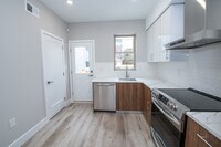 2213 Emerald St, Unit 1 photo'