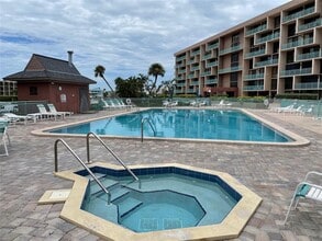 1 Key Capri in Treasure Island, FL - Building Photo - Building Photo