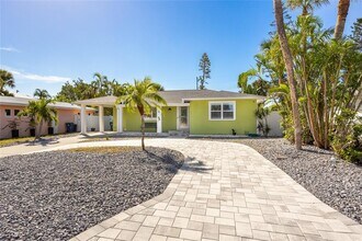 350 81st Ave in St Pete Beach, FL - Building Photo - Building Photo