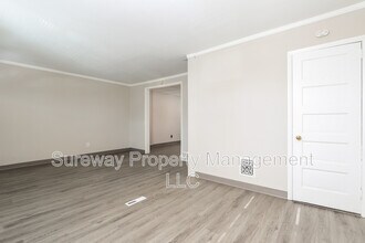 8 W 8th St in Marcus Hook, PA - Building Photo - Building Photo