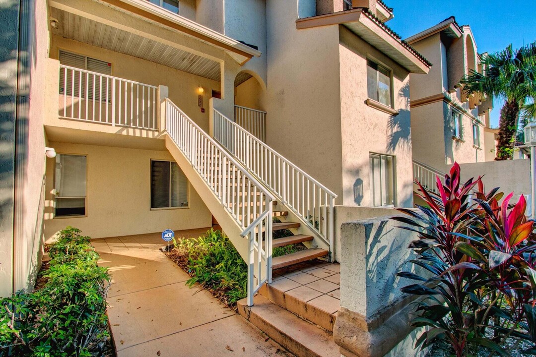 17202 Glenmoor Dr in West Palm Beach, FL - Building Photo