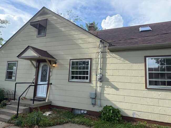 property at 15 Mann Ct