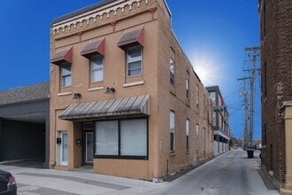 117 E Cherry St in Mankato, MN - Building Photo - Building Photo