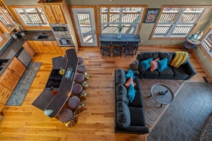 11 NC 8720 in Jasper, AR - Building Photo