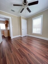 7213 Terrell St in Groves, TX - Building Photo - Building Photo