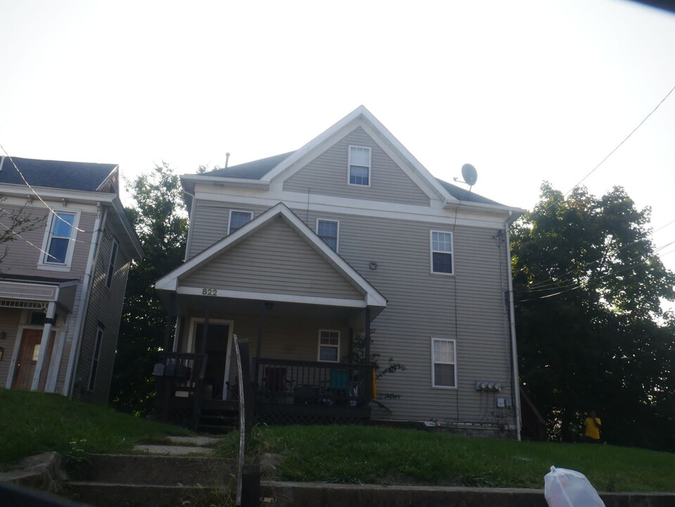 822 8th Ave in New Brighton, PA - Building Photo