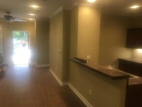 200 S Elm St, Unit Apt B in Pine Bluff, AR - Building Photo - Building Photo