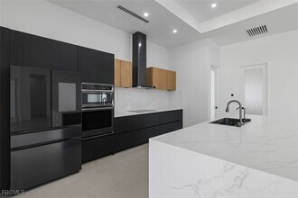 4333 SW 16th Pl in Cape Coral, FL - Building Photo - Building Photo