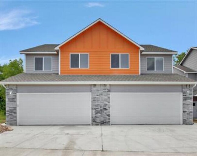 property at 4763 E 45th St N