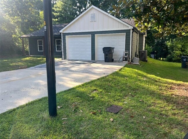 1260 Della Way