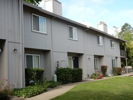 Orangevale Plaza Townhomes