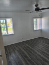 10930 Charnock Rd in Los Angeles, CA - Building Photo - Building Photo
