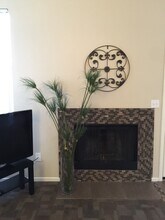 7009 E Acoma Dr in Scottsdale, AZ - Foto de edificio - Building Photo