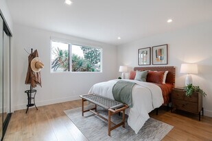 Desora in Los Angeles, CA - Building Photo