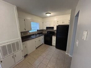1100 Cotton Ave SW in Birmingham, AL - Building Photo - Building Photo