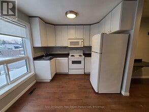 158 Mill St in Milton, ON - Building Photo - Building Photo