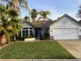 5637 Darby Rd in Rocklin, CA - Building Photo