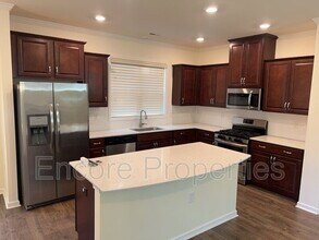 513 Old Ride Dr in Holly Springs, NC - Building Photo - Building Photo