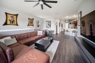 3760 Parkridge Cir in Sarasota, FL - Building Photo - Building Photo