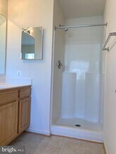 211 Merrill Ct in Stafford, VA - Foto de edificio - Building Photo