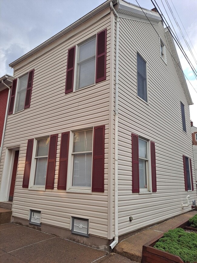837 W Liberty St, Unit 2