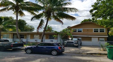 640 SW 5 St in Miami, FL - Building Photo - Building Photo