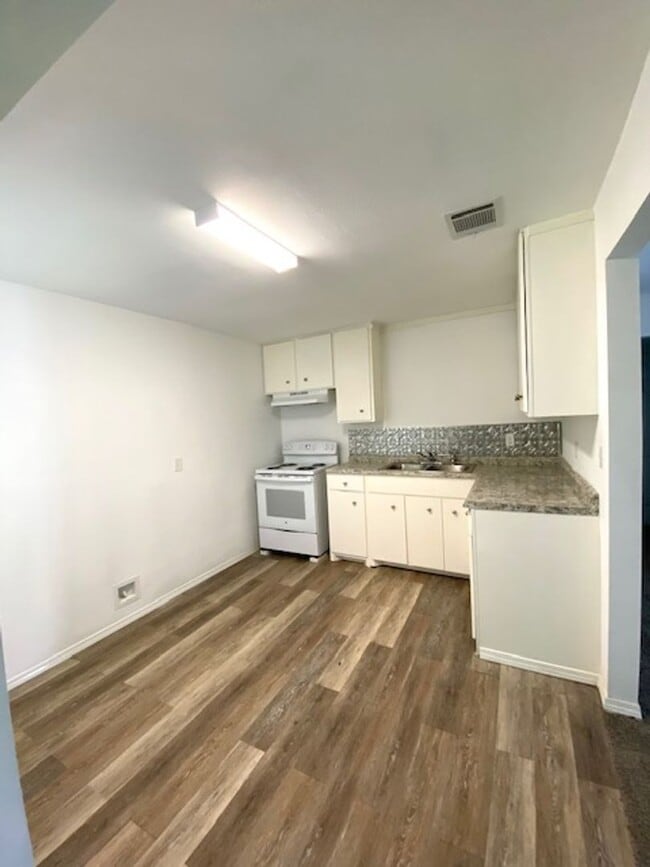7331 Dunkirk Rd in Houston, TX - Building Photo - Building Photo