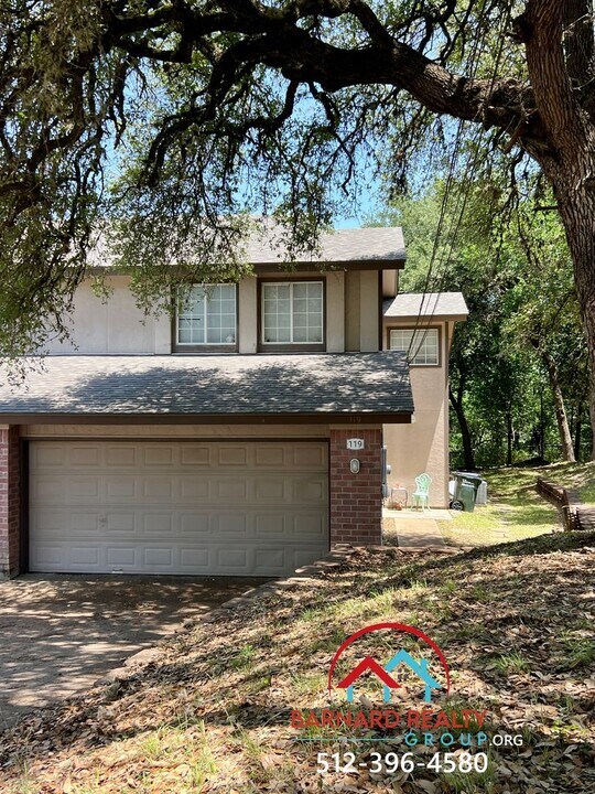 119 Crest Dr in San Marcos, TX - Building Photo