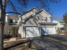 147 Polaris Dr in Lake In The Hills, IL - Building Photo