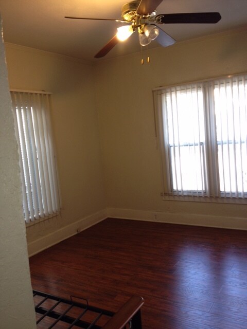 4266 Melrose Ave in Los Angeles, CA - Building Photo - Building Photo