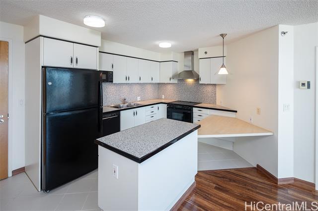 property at 801 S King St